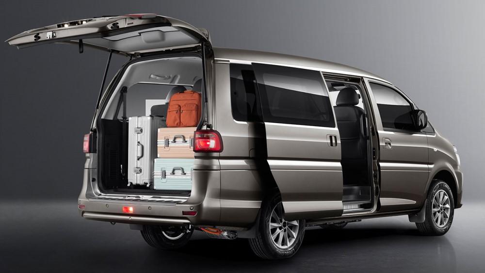 Задний багажник минивэна Evolute i-Van