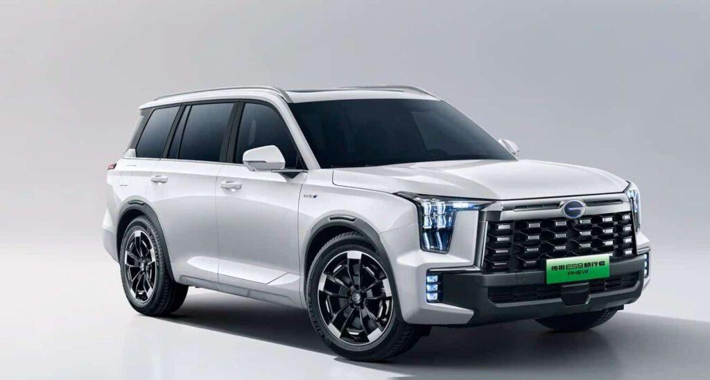 Предварительная продажа внедорожника GAC Trumpchi ES9 PHEV с запасом хода 1215 км. Цена от 41 100 долларов США.