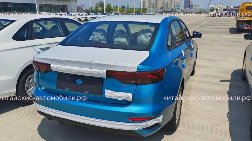 Geely Emgrand с автоматической коробкой передач в России Казахстан с задней стороны