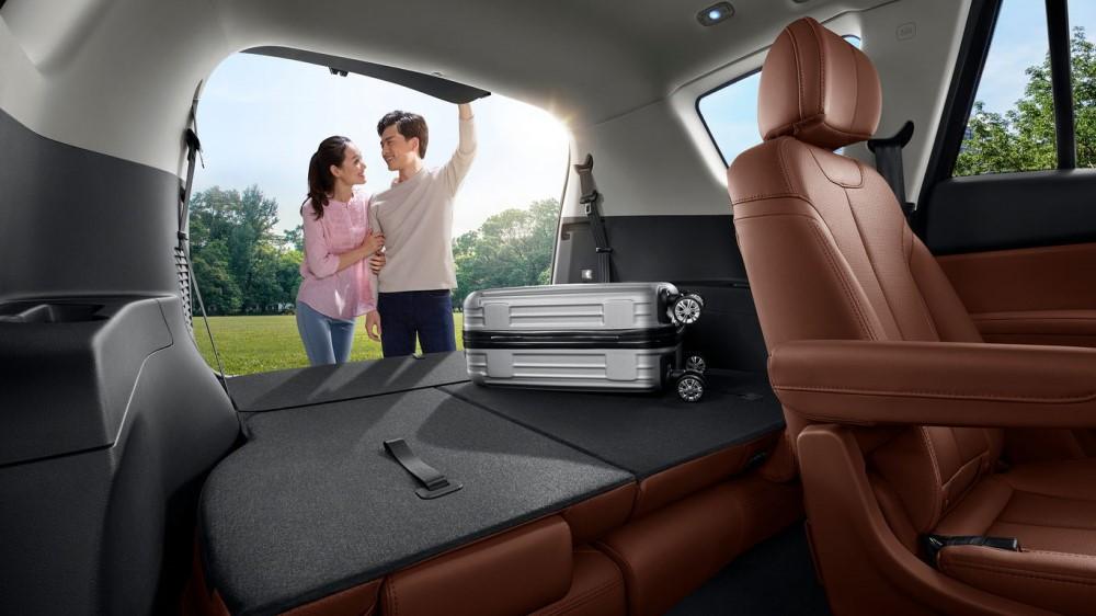 Салон салона минивэна Haima 7X багажник