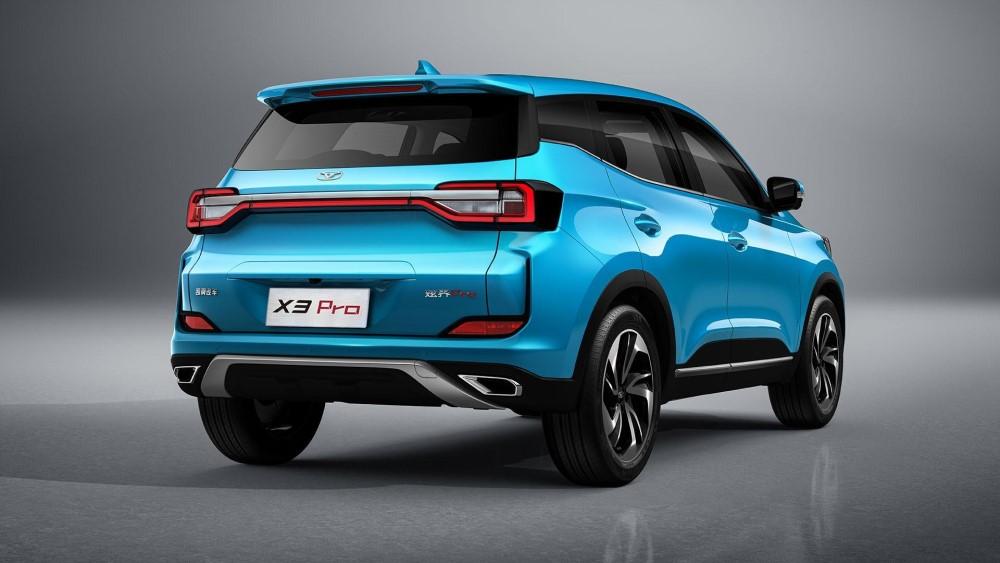 Кроссовер Kaiyi X3 Pro в России вид сбоку сзади