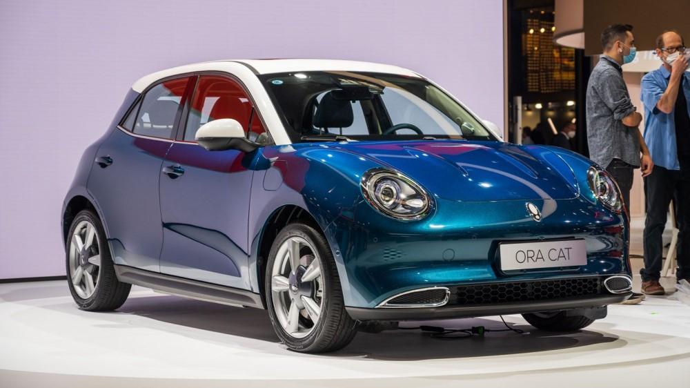 Электрический хэтчбек Ora Good Cat на Мюнхенском автосалоне 2021, вид сбоку