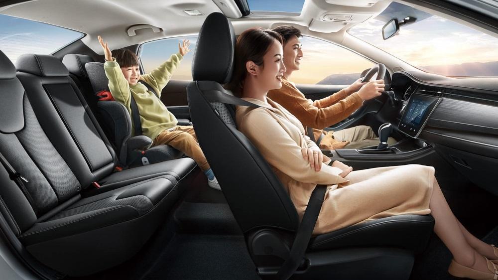 Интерьер салона седана Venucia D60 Plus