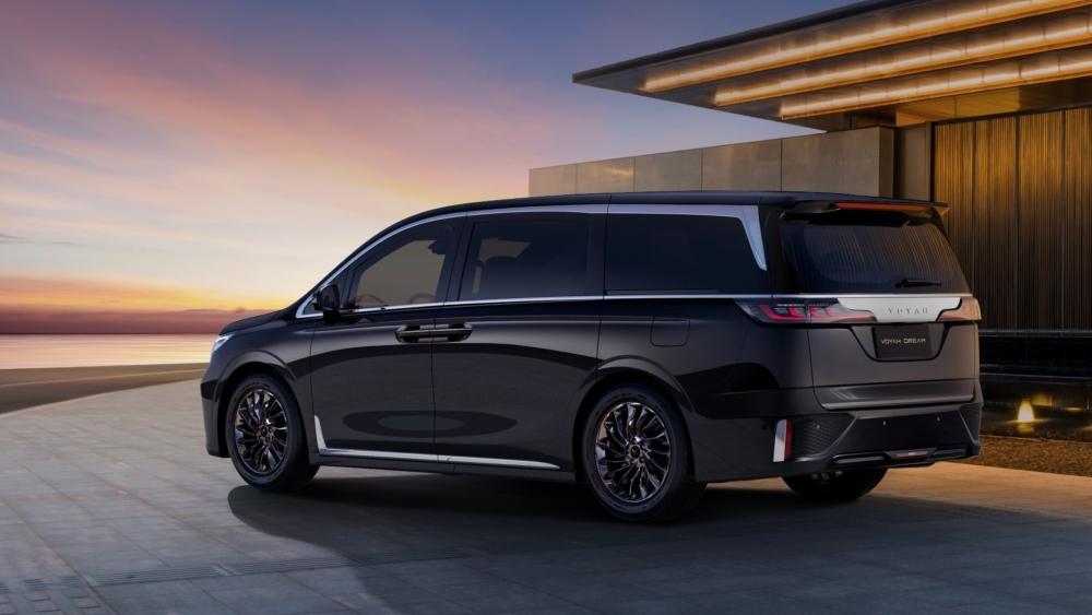 минивэн Voyah Dream First четырехместный салон боковые задние