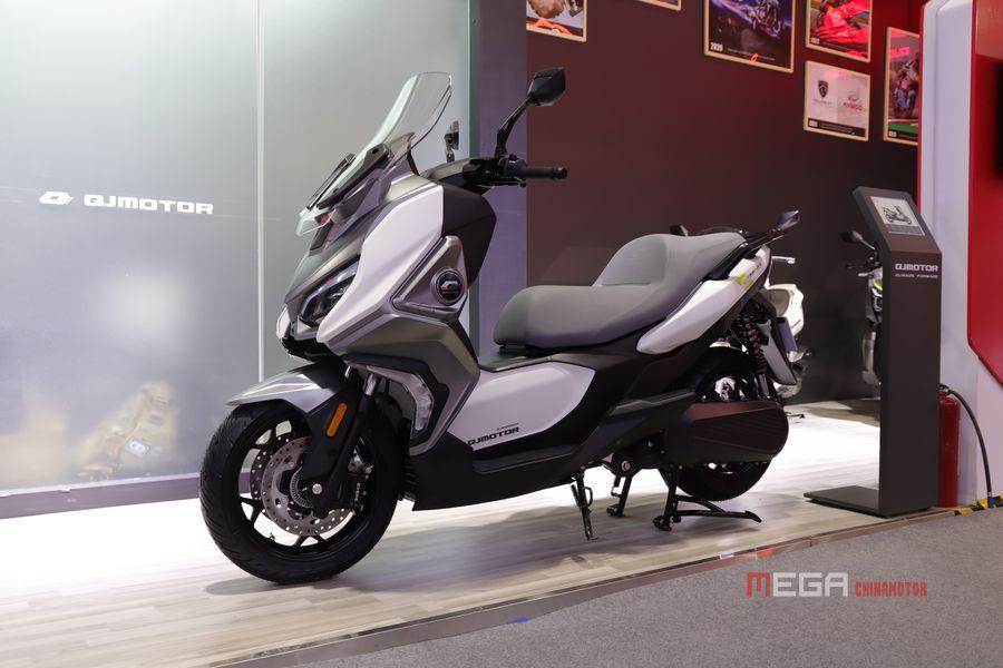 Основные моменты 134-й Кантонской ярмарки: мотоциклы с большим объемом двигателя, компактные скутеры, нестандартные модели.