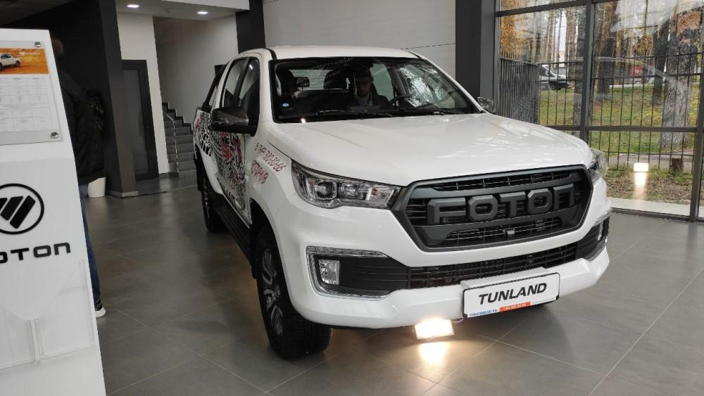 Foton Tunland G7 боковая передняя часть