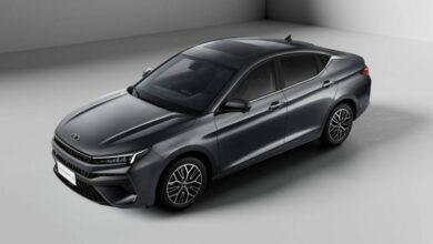 Седан Москвич 6 начал поступать к дилерам в России. Сколько это стоит