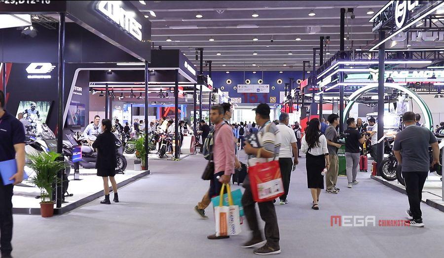 Основные моменты 134-й Кантонской ярмарки: мотоциклы с большим объемом двигателя, компактные скутеры, нестандартные модели.