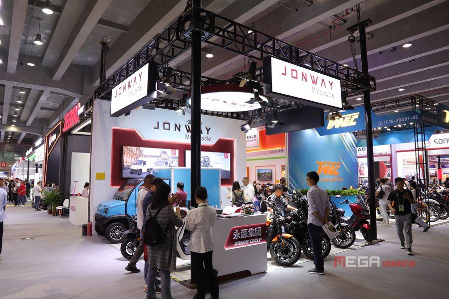 Основные моменты 134-й Кантонской ярмарки: мотоциклы с большим объемом двигателя, компактные скутеры, нестандартные модели.