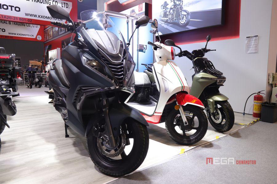 Основные моменты 134-й Кантонской ярмарки: мотоциклы с большим объемом двигателя, компактные скутеры, нестандартные модели.