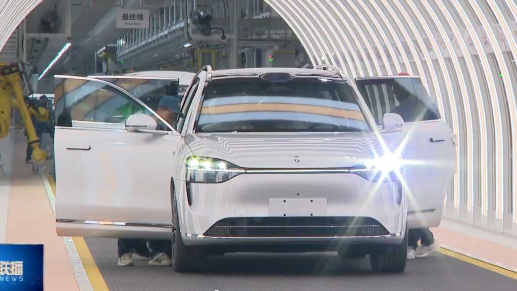 Высококлассный внедорожник Huawei Aito M9 сходит с конвейера в Китае