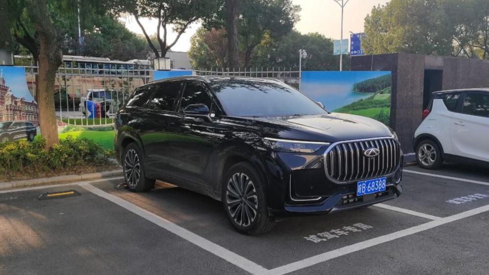 Chery Tiggo 9 в Китае, вид спереди сбоку