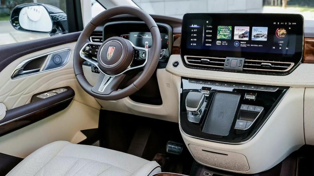 minivan Hongqi HQ9 interior
