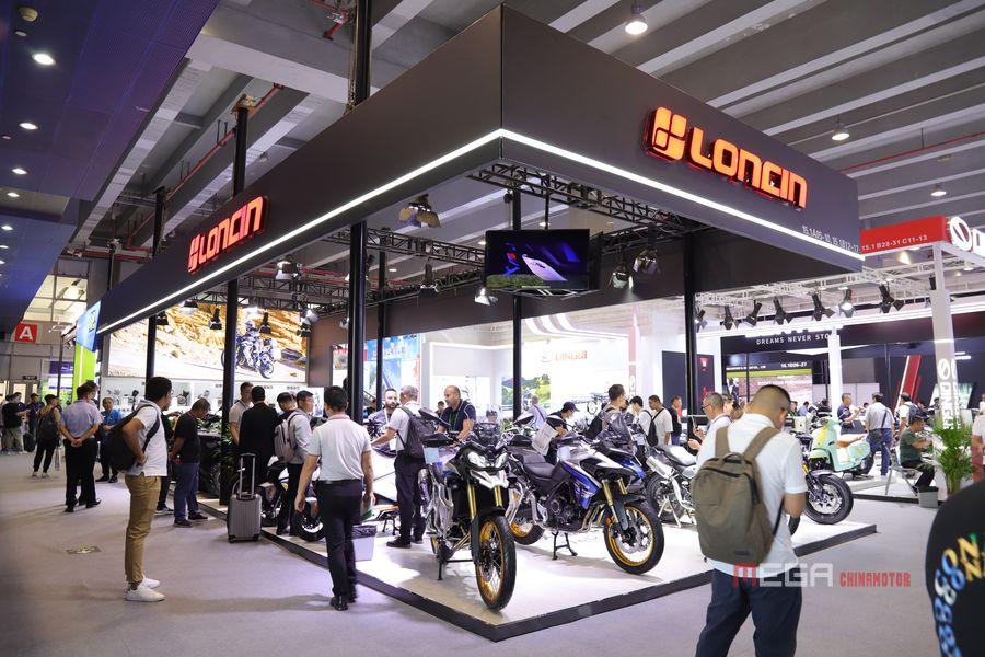 Основные моменты 134-й Кантонской ярмарки: мотоциклы с большим объемом двигателя, компактные скутеры, нестандартные модели.