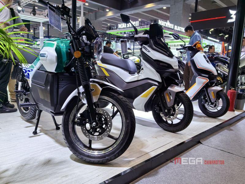 Основные моменты 134-й Кантонской ярмарки: мотоциклы с большим объемом двигателя, компактные скутеры, нестандартные модели.