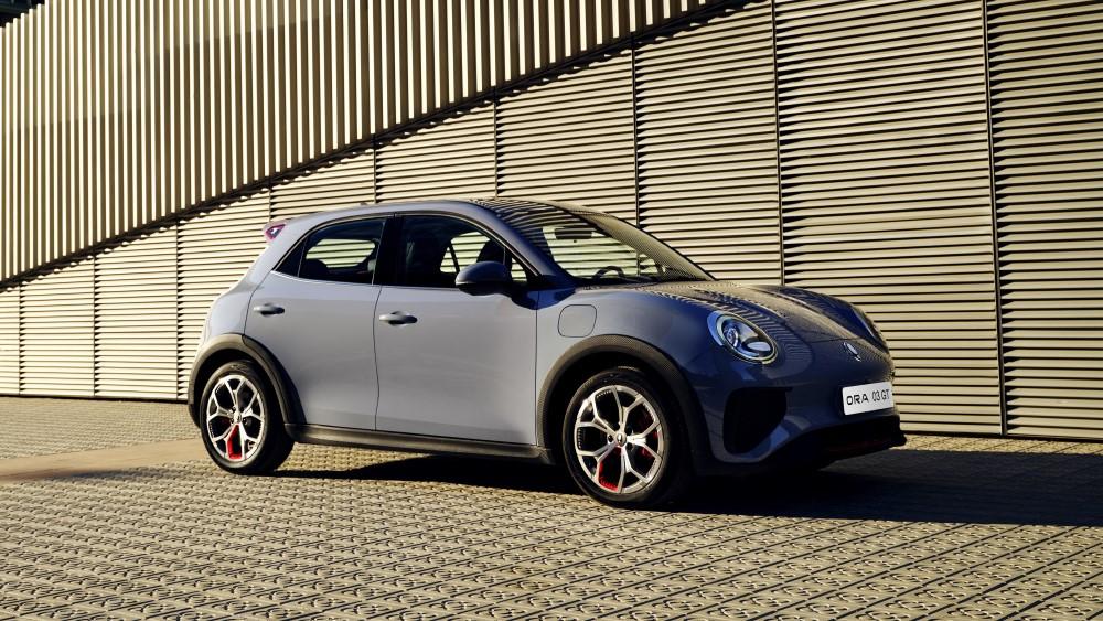 Передняя сторона Ora 03 Funky Cat GT