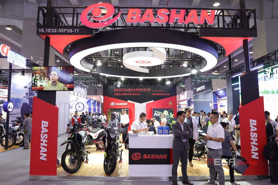 Основные моменты 134-й Кантонской ярмарки: мотоциклы с большим объемом двигателя, компактные скутеры, нестандартные модели.