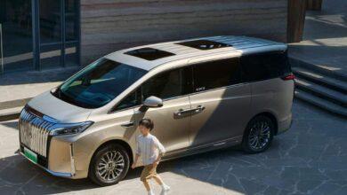 Гибридный минивэн Wey Gaoshan поступит в продажу 18 октября 2023 года в Китае.