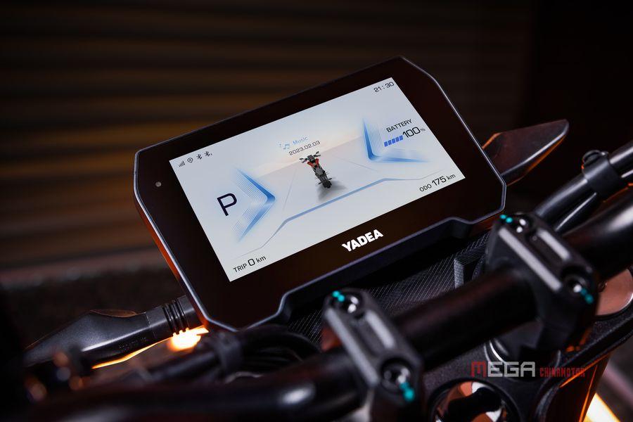 На выставке EICMA 2023 компания Yadea представила высокопроизводительный электрический мотоцикл KEMPER