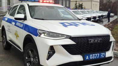 В России автопарки ГИБДД получили новые служебные автомобили. У дилеров невозможно купить точно такие же. В России автопарки ГИБДД получили новые служебные автомобили. У дилеров невозможно купить точно такие же.