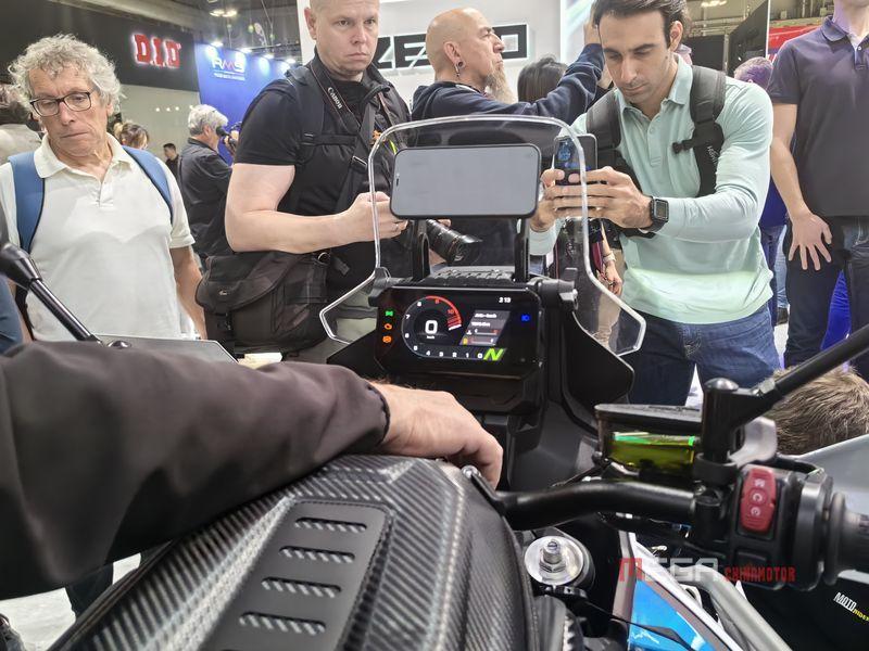 CFMOTO представила несколько новых моделей мотоциклов на выставке EICMA 2023