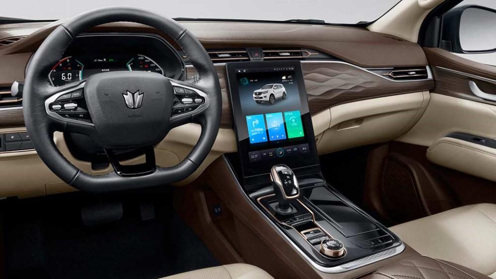 Интерьер салона Dongfeng Paladin