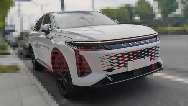 Гибридный кроссовер Exeed RX C-DM сбоку спереди