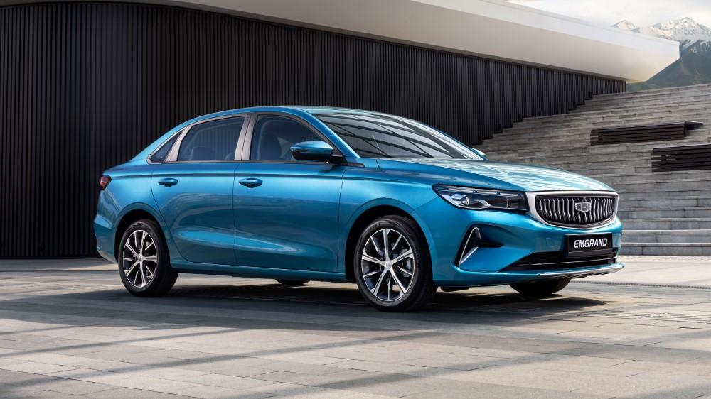Седан Geely Emgrand для российского рынка, вид спереди