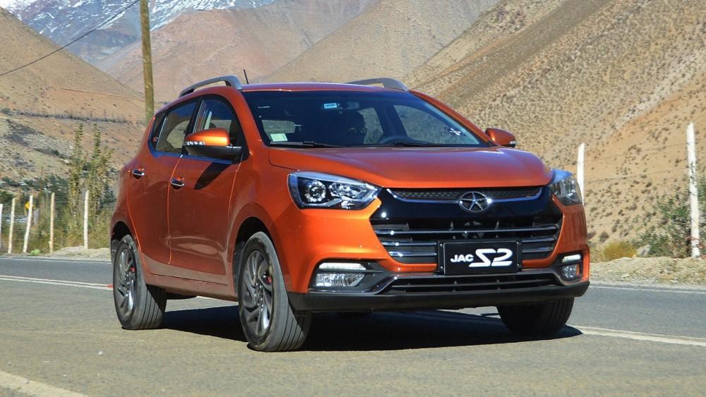 JAC S2 боковая передняя