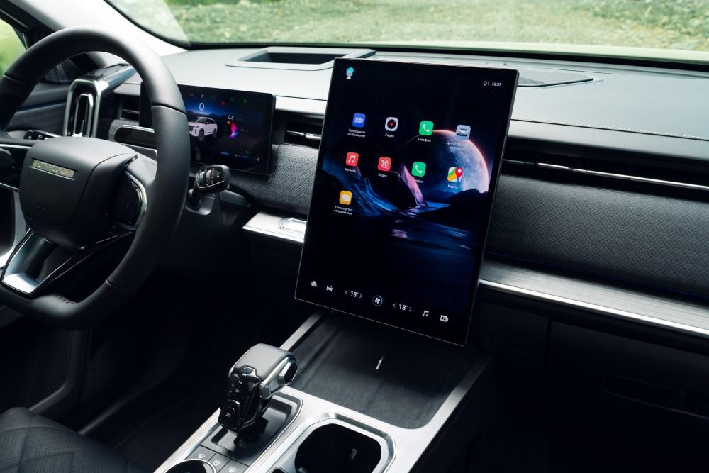 Интерьер салона кроссовера Jaecoo J7