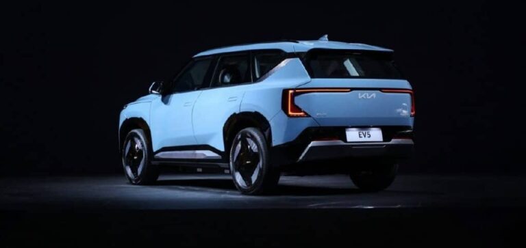 Kia представила модель EV5 на выставке в Гуанчжоу по цене от 20 700 долларов США.