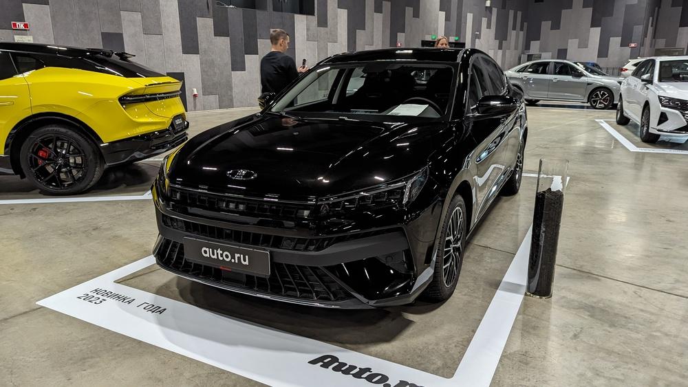 Москвич 6 новинка года вид сбоку спереди