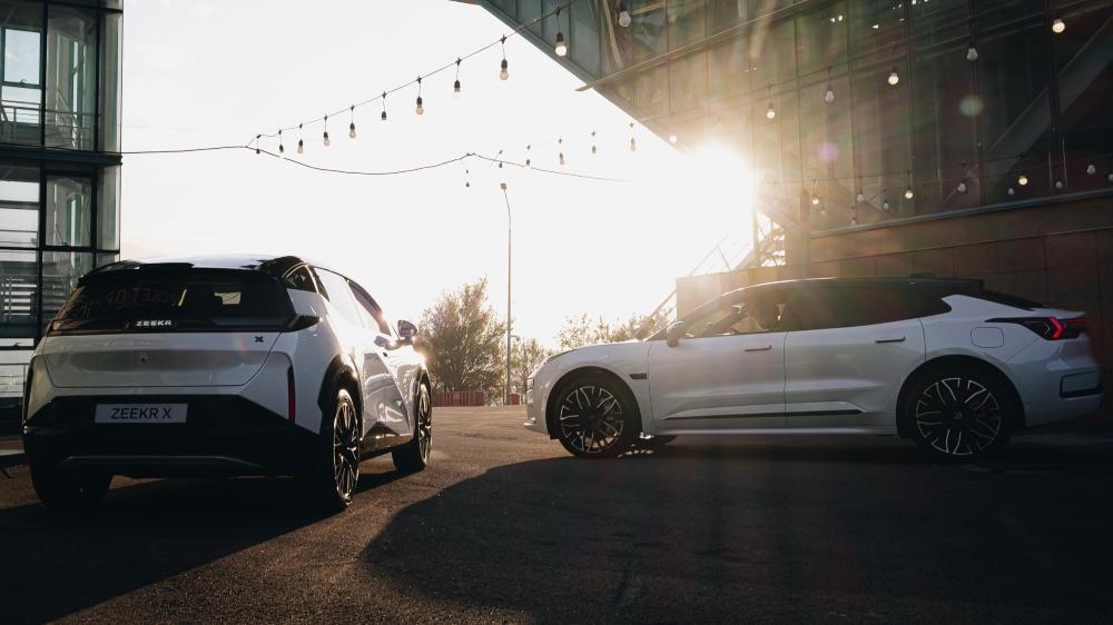 Geely объявила о начале продаж и приеме заказов на две модели Zeekr в Казахстане: цены и комплектации Geely объявила о начале продаж и приеме заказов на две модели Zeekr в Казахстане: цены и комплектации