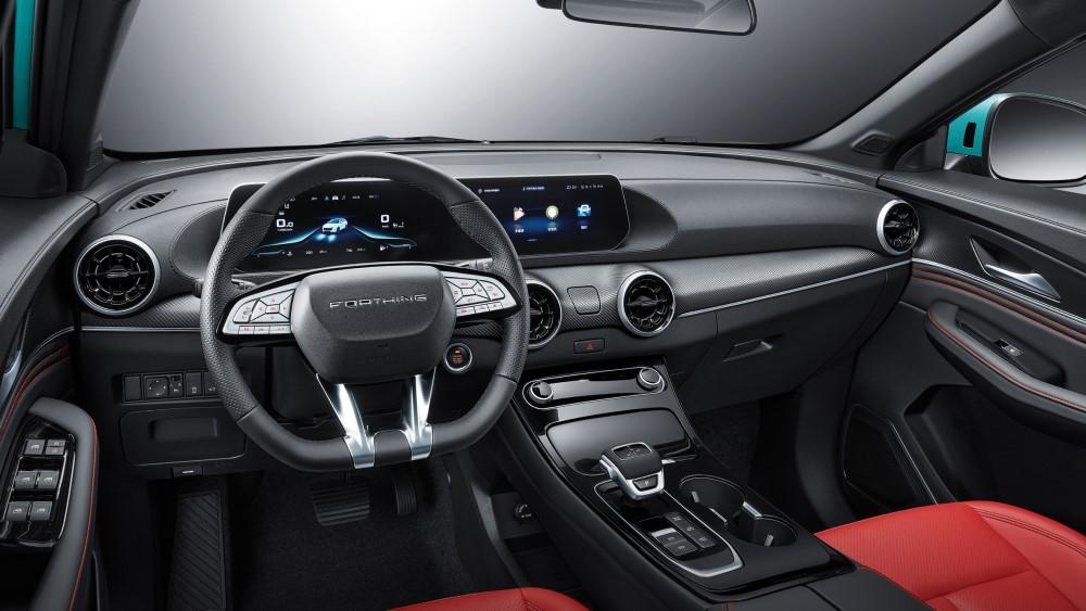 кроссовер Dongfeng Forthing T5 EVO в России салон интерьер