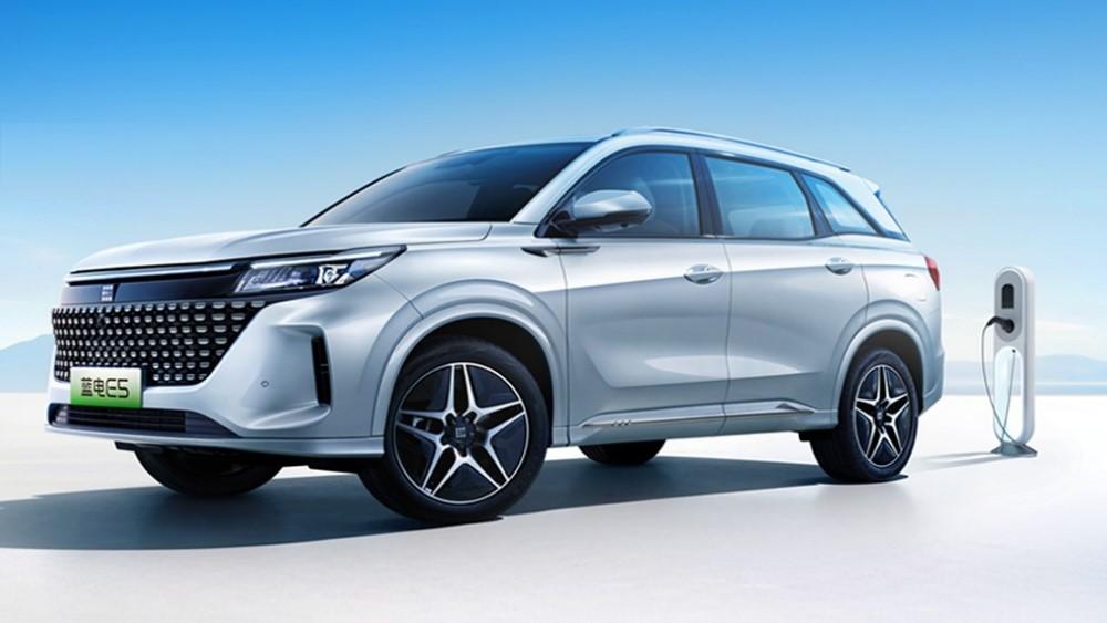 Dongfeng Landian E5, вид сбоку спереди