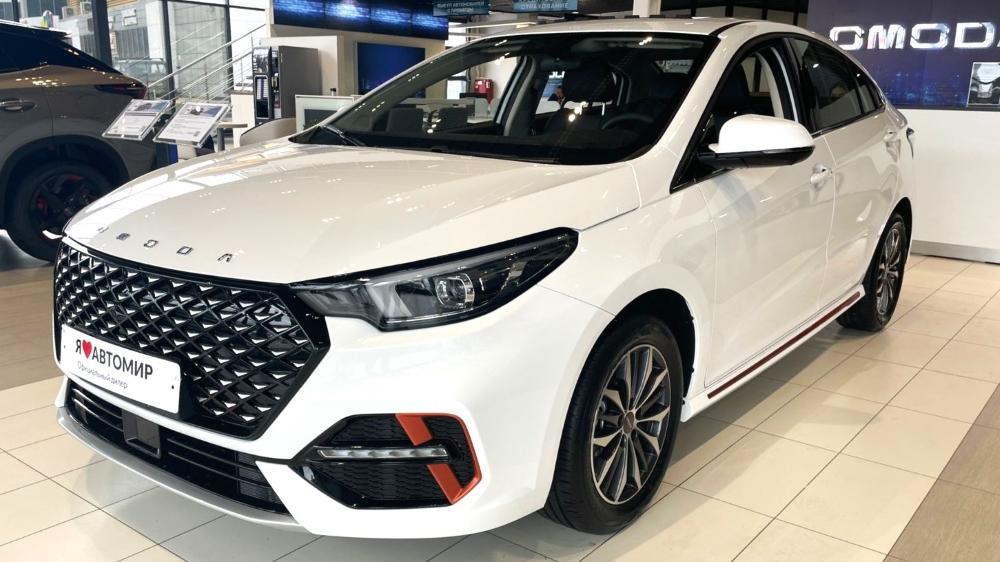 Omoda S5 Automir вид сбоку спереди