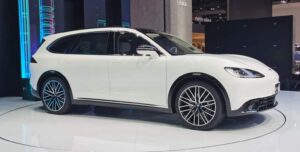 Электрический внедорожник Yuanhang H8 выходит на рынок Китая с запасом хода 950 км