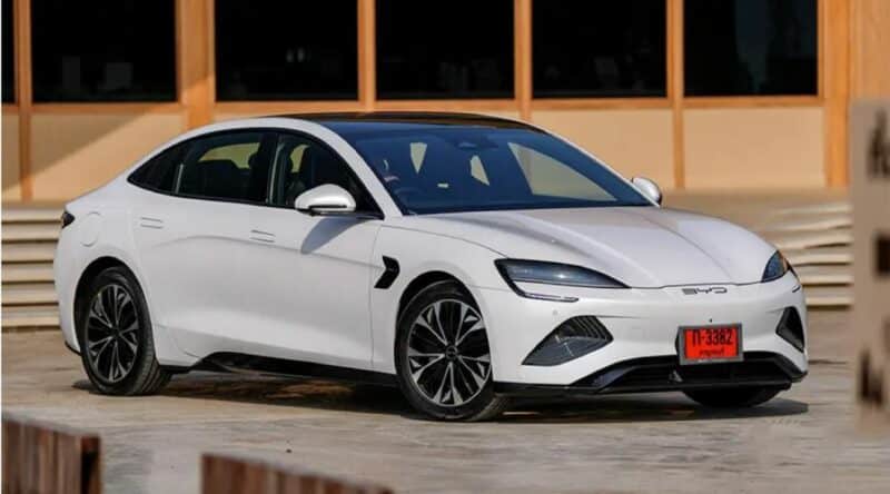 Седан BYD Seal выходит на рынок Малайзии в январе 2024 года