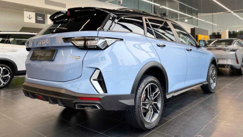 Кроссовер Dongfeng Shine GS Sport, вид сбоку сзади