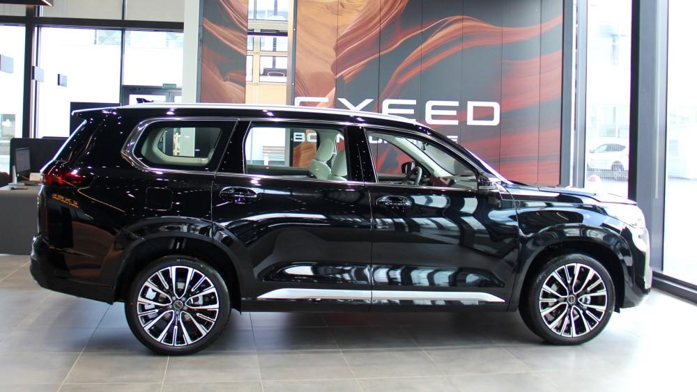 Кроссовер Exeed VX в автосалоне, купить новый в Санкт-Петербурге