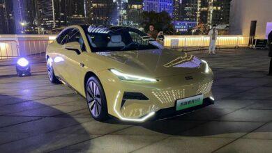 Geely Galaxy E8 запущен в Китае с мощностью 475 кВт. Стартовая цена от 24 760 долларов США Geely Galaxy E8 запущен в Китае с мощностью 475 кВт. Стартовая цена от 24 760 долларов США