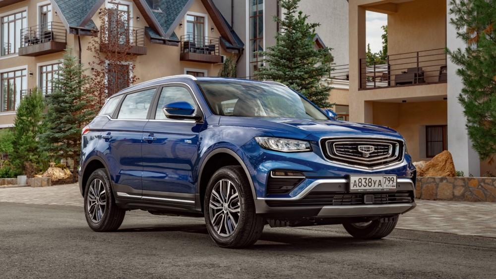 Передняя часть кроссовера Geely Atlas Pro