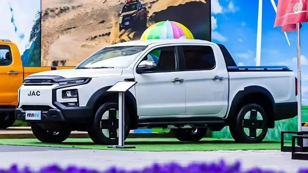 В Китае пикап Hunter EV от производителя Nio JAC скоро поступит в продажу