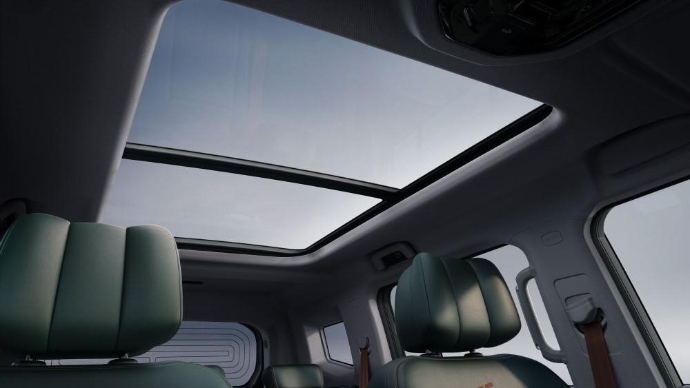 Jetour T2 салон салон крыша панорамная