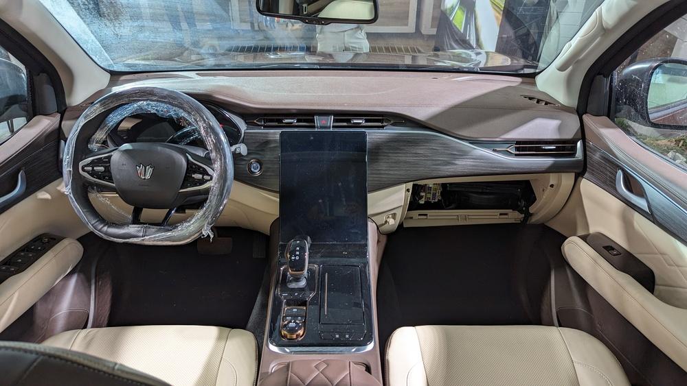 Внедорожник Oting Paladin салон интерьер первый ряд водительское место