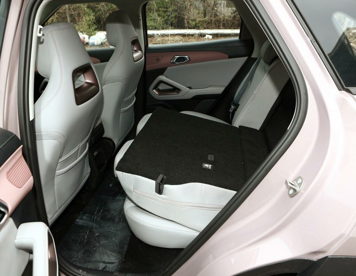 В Китае кроссовер BYD Yuan UP, из модельного ряда Dynasty, будет представлен 5 марта 2024 года.