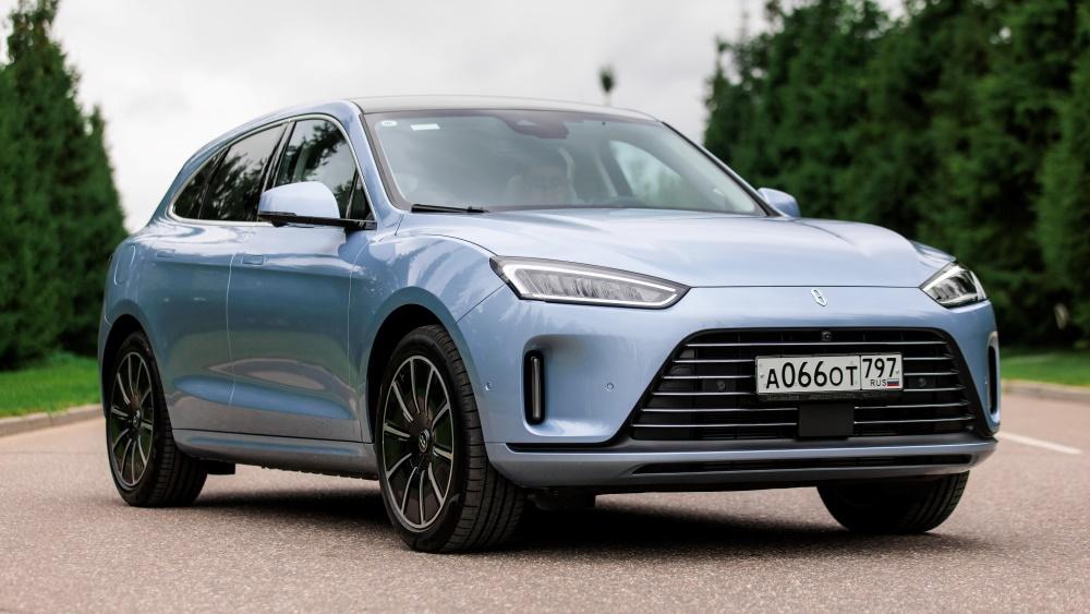 Aito M5 вид сбоку спереди в России