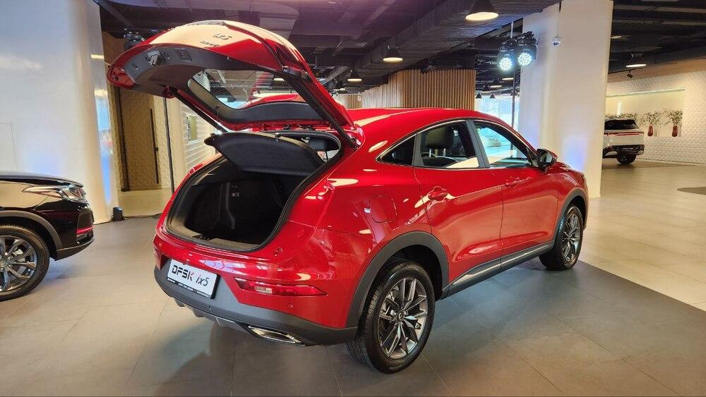 DFSK ix5, вид сбоку сзади