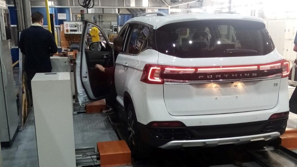 Фортинг Т5 в цехах завода «Автотор» сзади