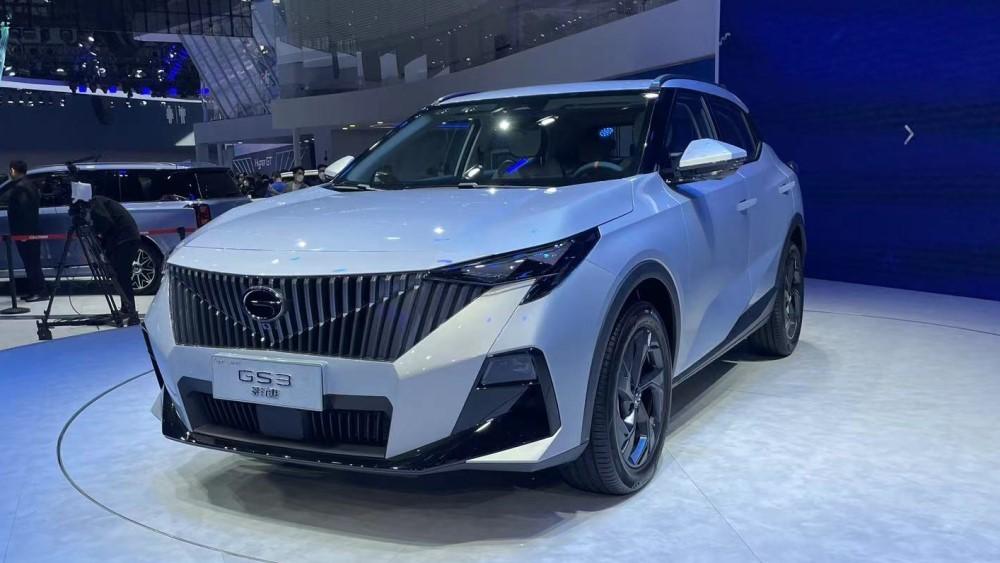 GAC GS3 нового поколения, вид спереди на автосалоне в Гуанчжоу 2022
